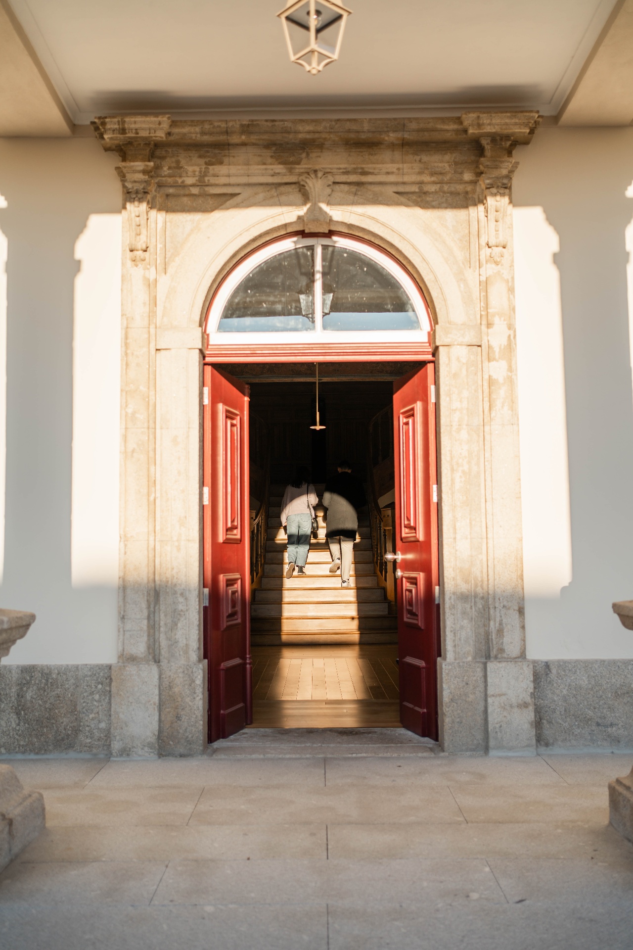 Entrada principal da Casa do Passal, residência da família Sousa Mendes.